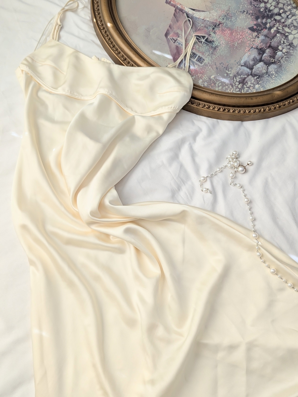 Beautiful Jason Wu cream maxi dress featuring a stunning open-back design - Picture 3 of 10